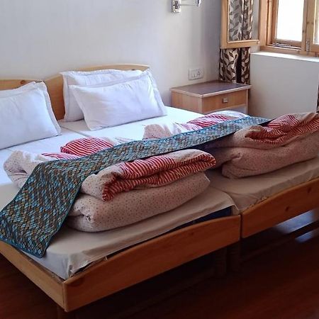 Lhardak Home Stay Leh Eksteriør billede